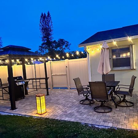 Freshly Remodeled 1970'S Single Story Villa North North Naples Dış mekan fotoğraf